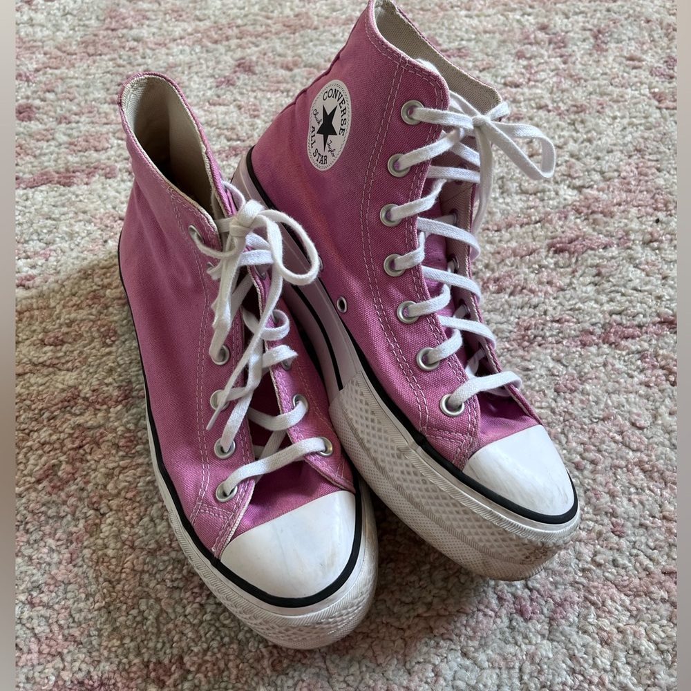 Pink platform Converse